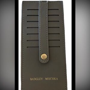 New Badgley Mischka 7 Slot Grey Card Holder Wallet With Snap Closure Gray